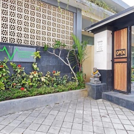 V Canggu Dormitory Dış mekan fotoğraf