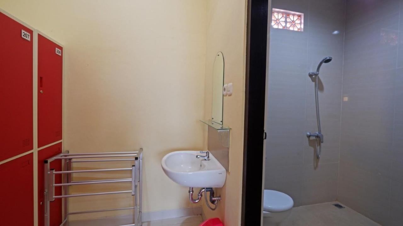 V Canggu Dormitory Dış mekan fotoğraf