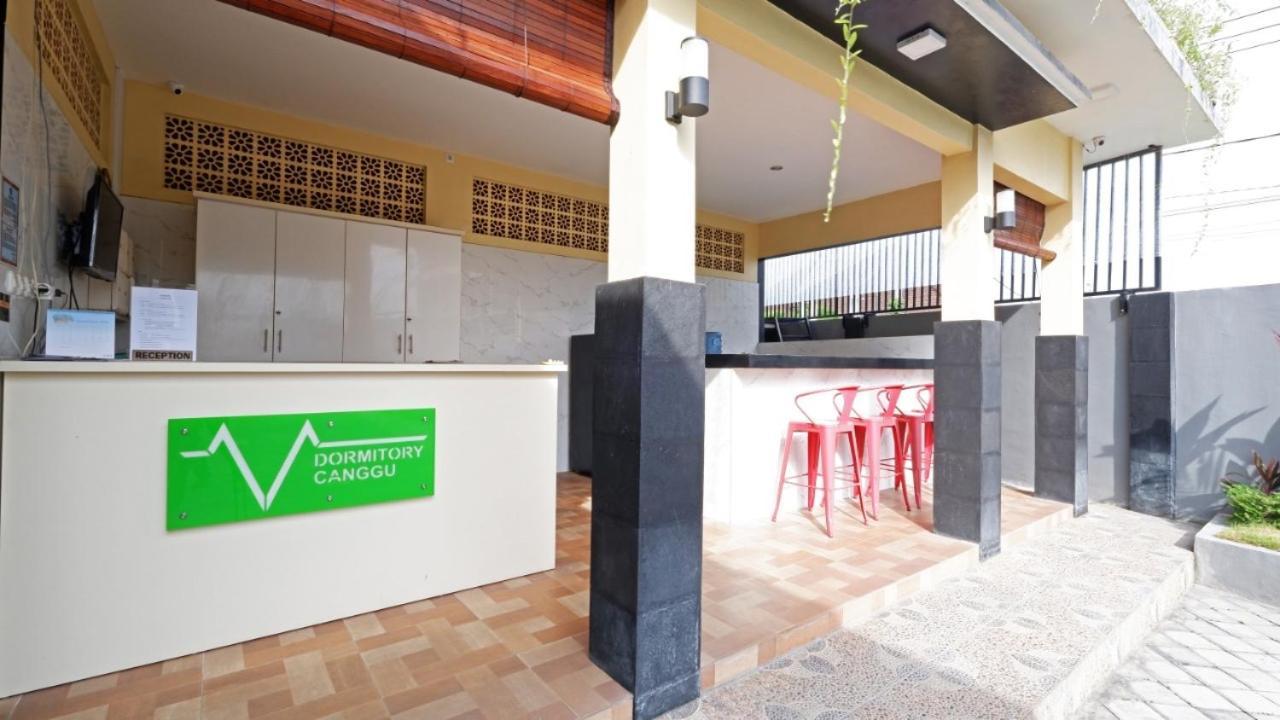 V Canggu Dormitory Dış mekan fotoğraf