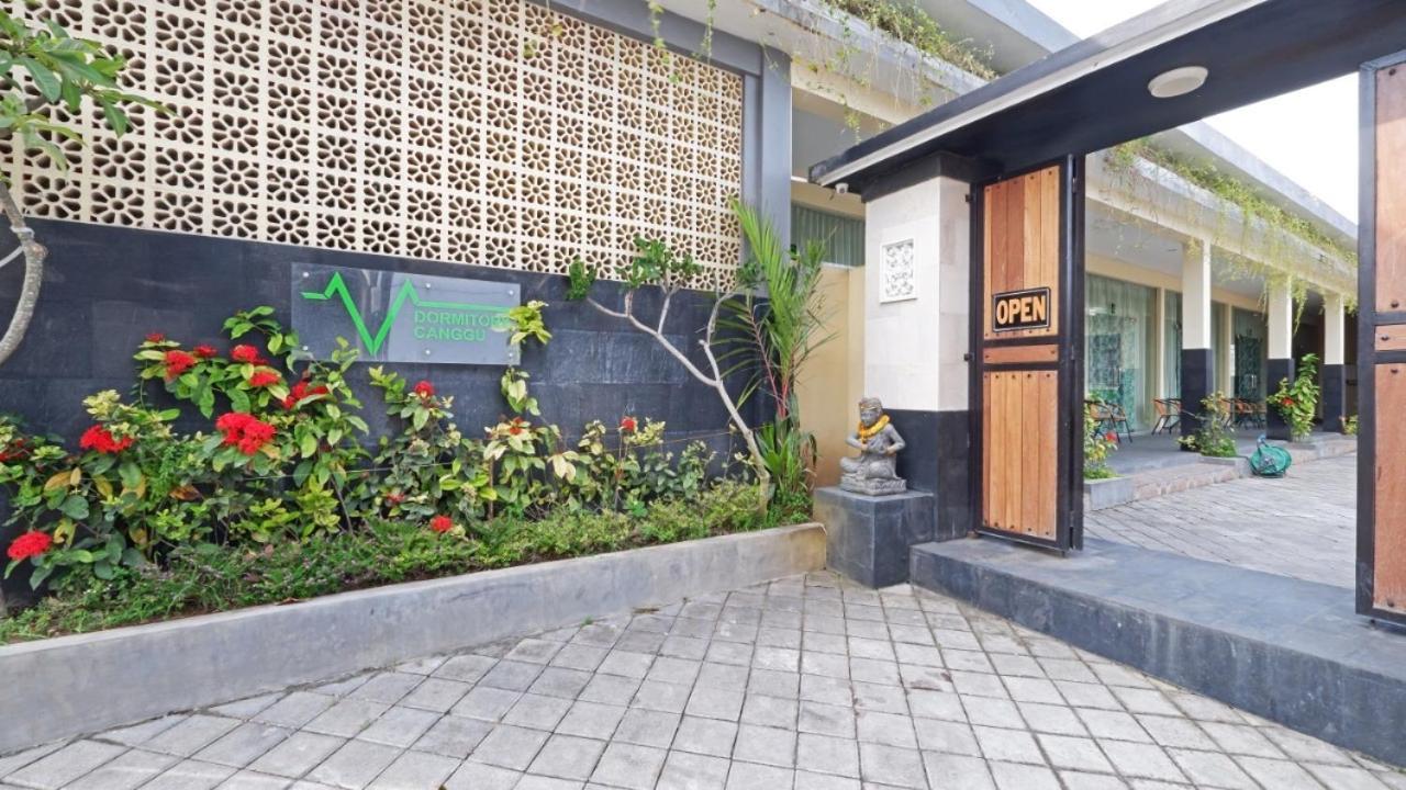 V Canggu Dormitory Dış mekan fotoğraf